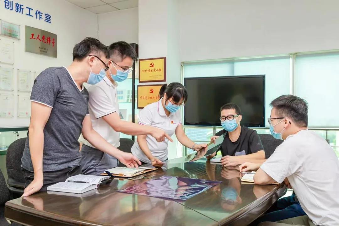 【球王会“两优一先”典型事迹】广东省优秀共产党员周文贤:拳拳爱国心 匠心筑梦偏光视界 【球王会“两优一先”典型事迹】广东省优秀共产党员周文贤:拳拳爱国心 匠心筑梦偏光视界