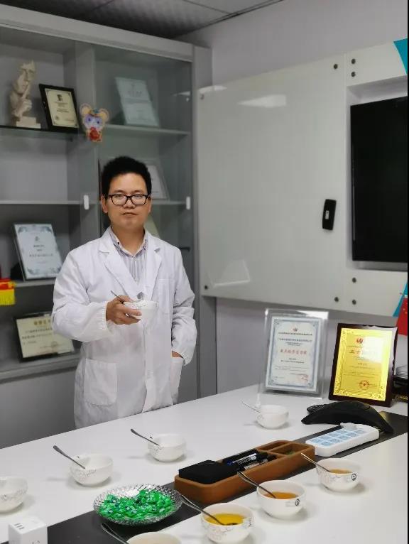 【球王会“两优一先”典型事迹】广东省国资系统优秀共产党员蔡友华：以科技创新成果诠释使命担当。