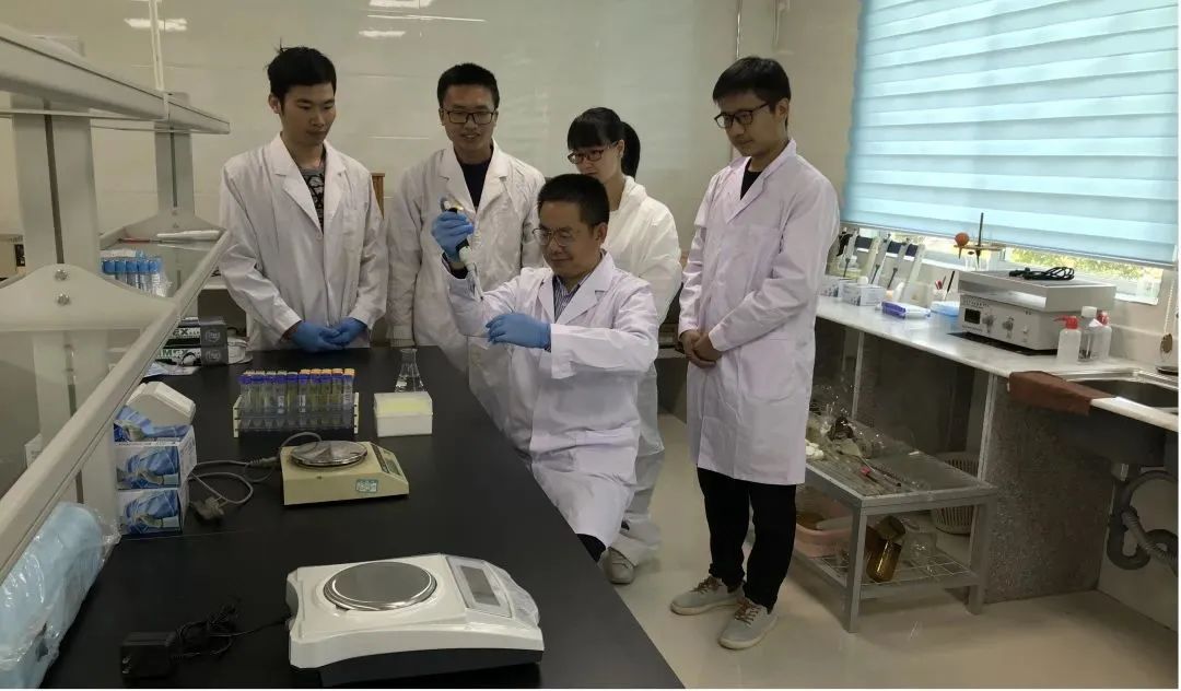 球王会深入贯彻全省高质量发展大会精神（六）