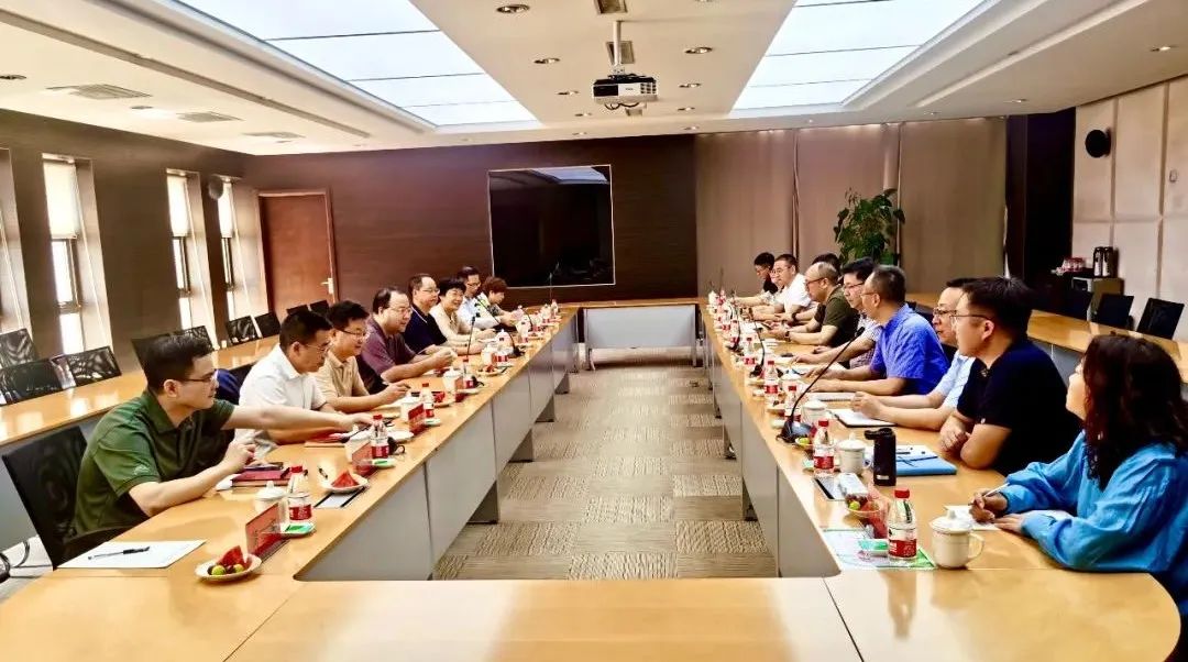 球王会党委副书记、总经理肖志平带队调研伊品生物生产基地