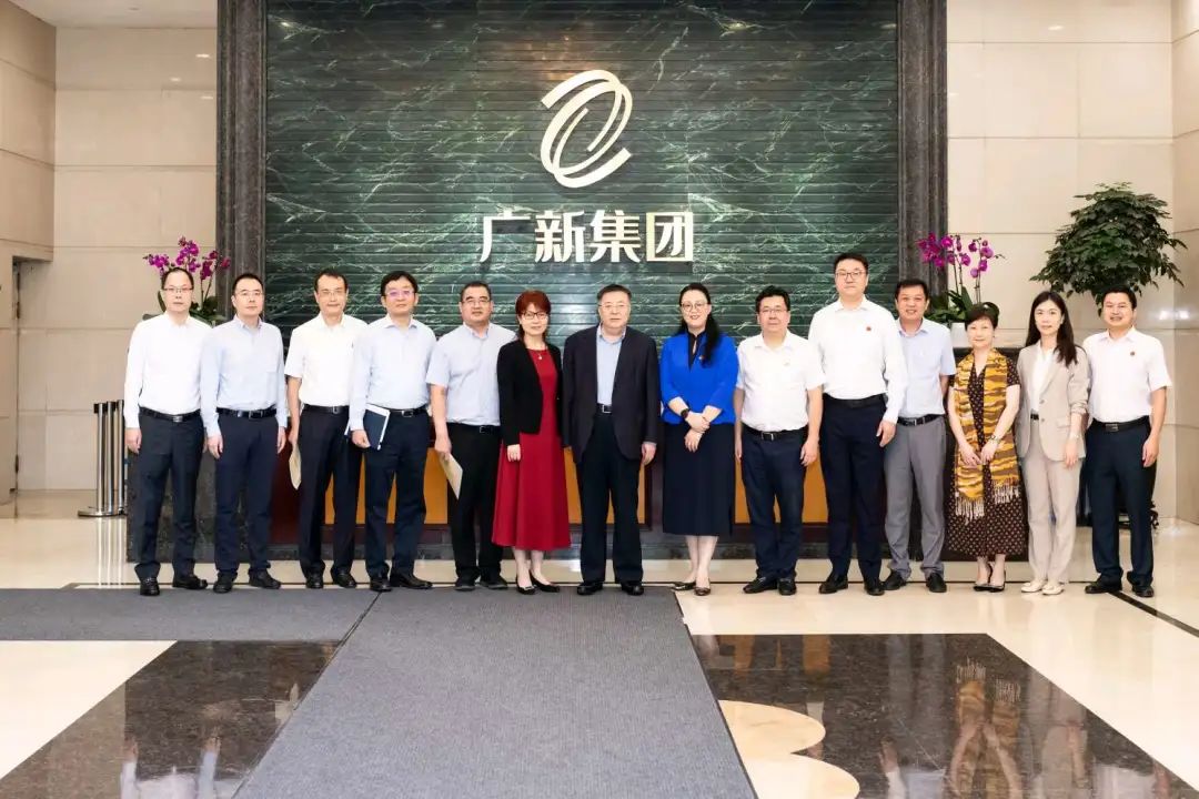 中国进出口银行任生俊行长一行到访球王会