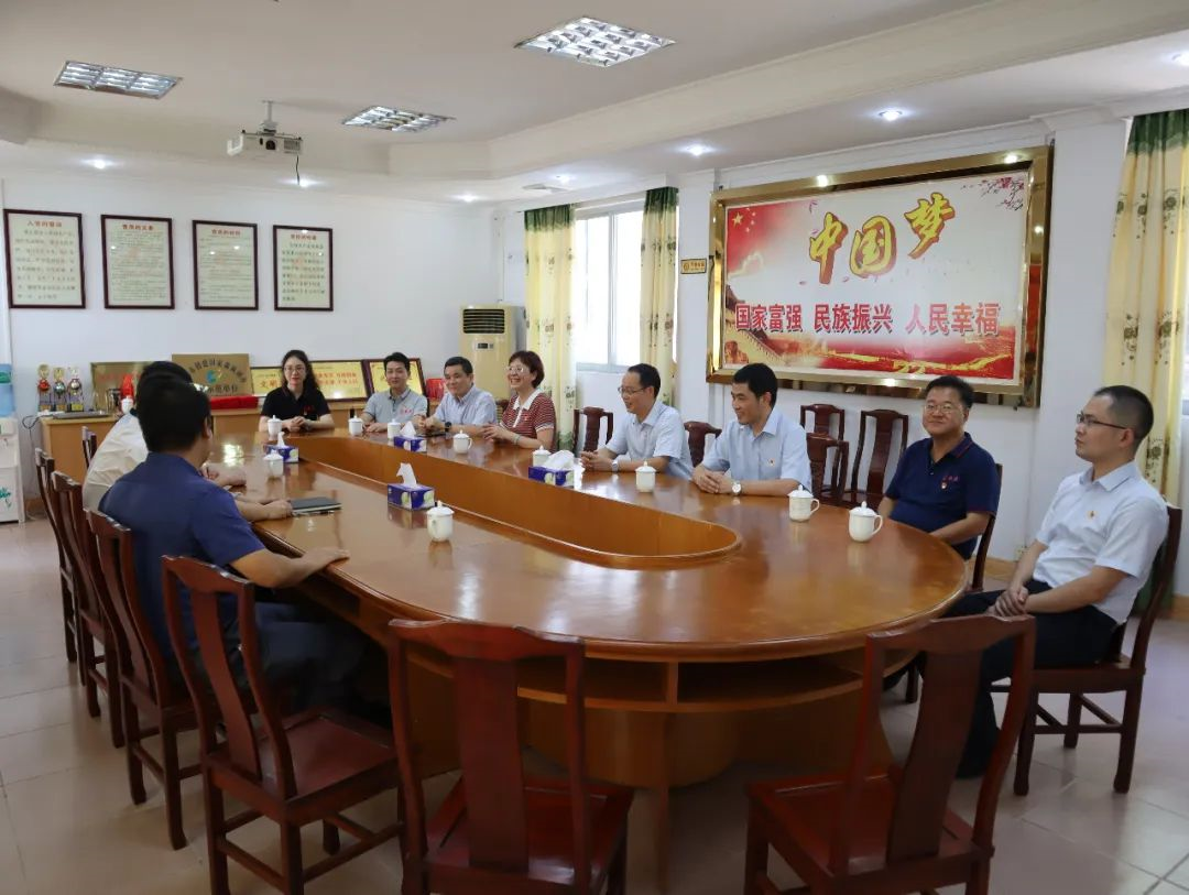 球王会党委副书记、工会主席黄家合带队到合水镇调研乡村振兴驻镇帮扶工作 球王会党委副书记、工会主席黄家合带队到合水镇调研乡村振兴驻镇帮扶工作