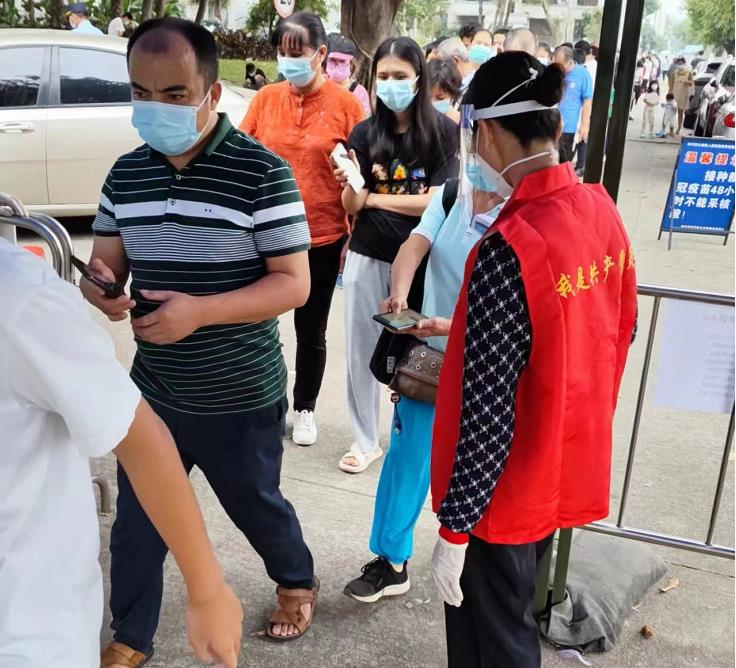 使命在肩，冲锋在前！球王会党员干部就地“转岗”变身抗疫志愿者