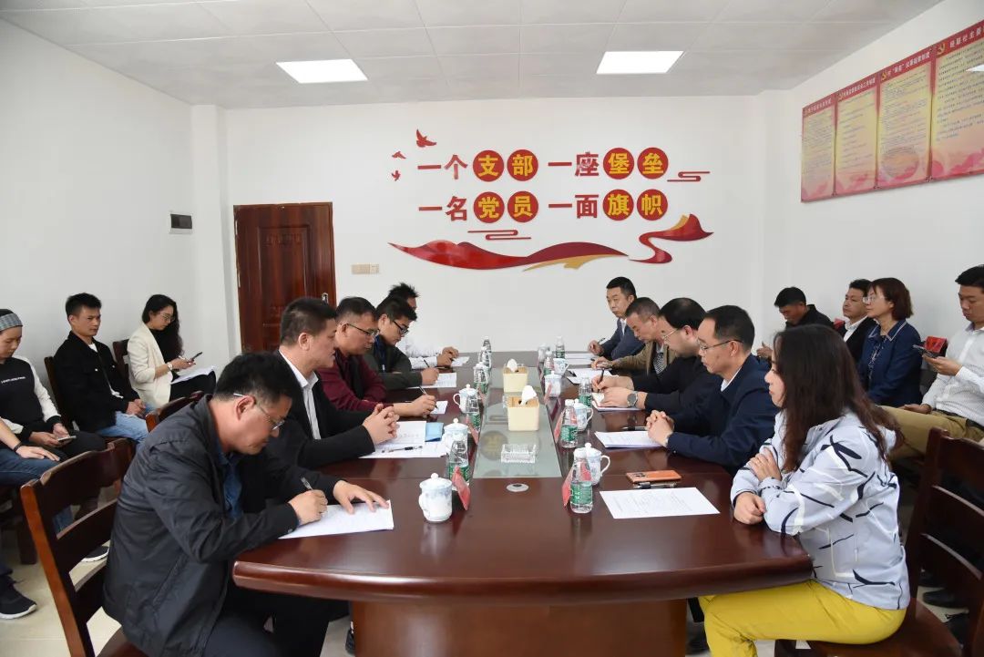 球王会捐建的阳春市合水镇潭震村党群服务中心举行竣工揭牌仪式