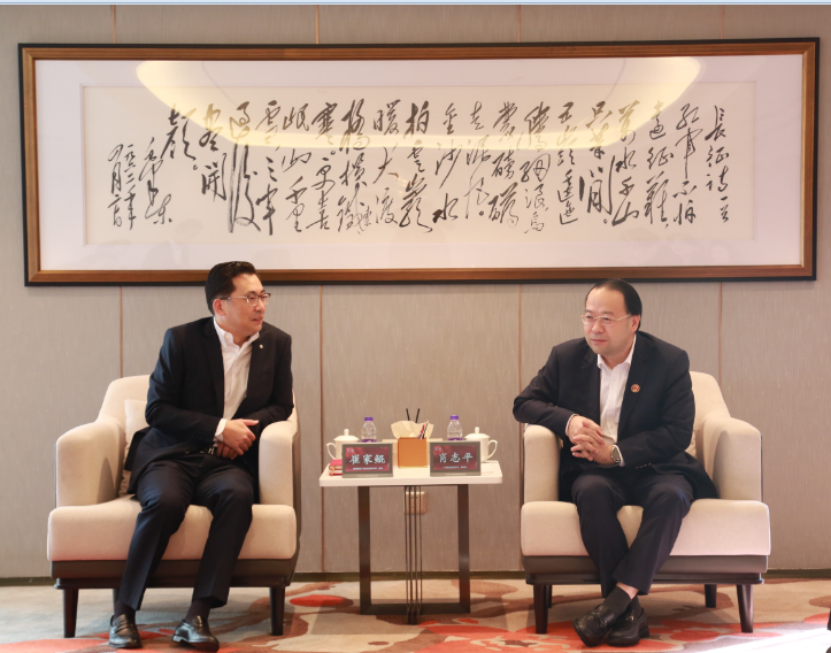 招商银行广州分行党委书记、行长崔家鲲一行到访球王会